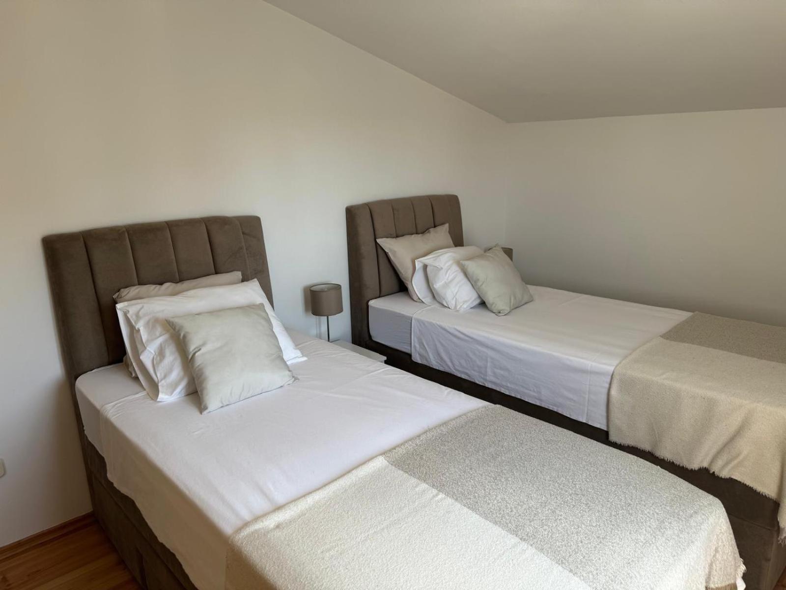 Perla Alba Apartments Tribalj エクステリア 写真